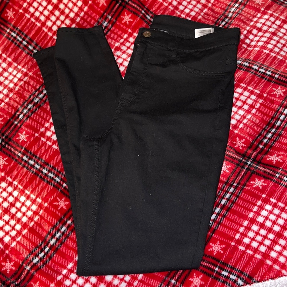 Black skinny jeans from H&M size 10 and never worn